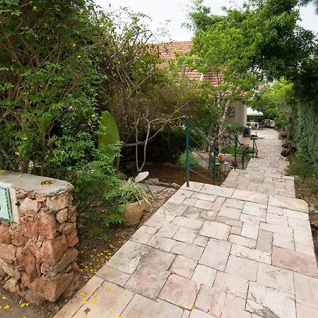 Homey Suite In Zichron Yaakov Zichron Ja’akow Exterior foto