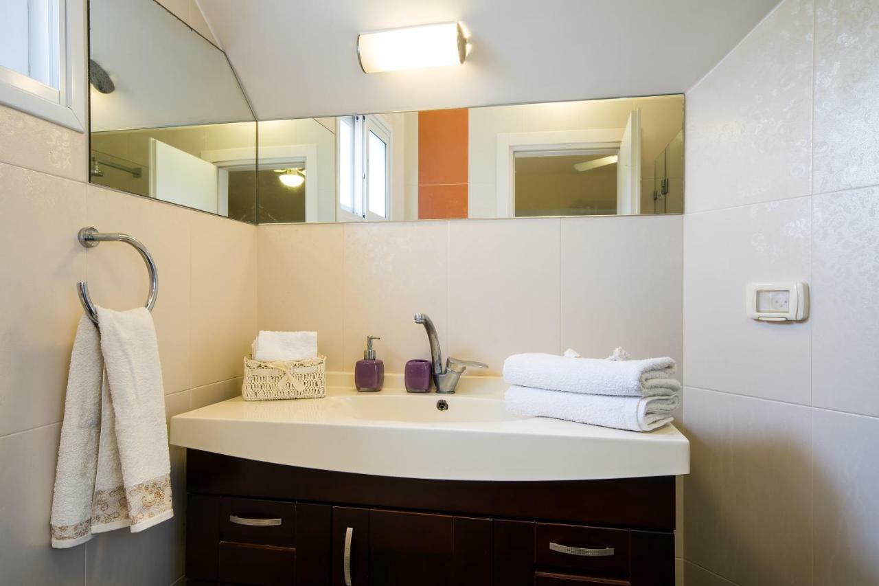 Homey Suite In Zichron Yaakov Zichron Ja’akow Exterior foto